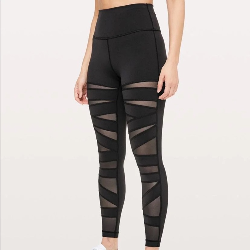 Lululemon Tech Mesh Wunder Unders Size 4 - image 1